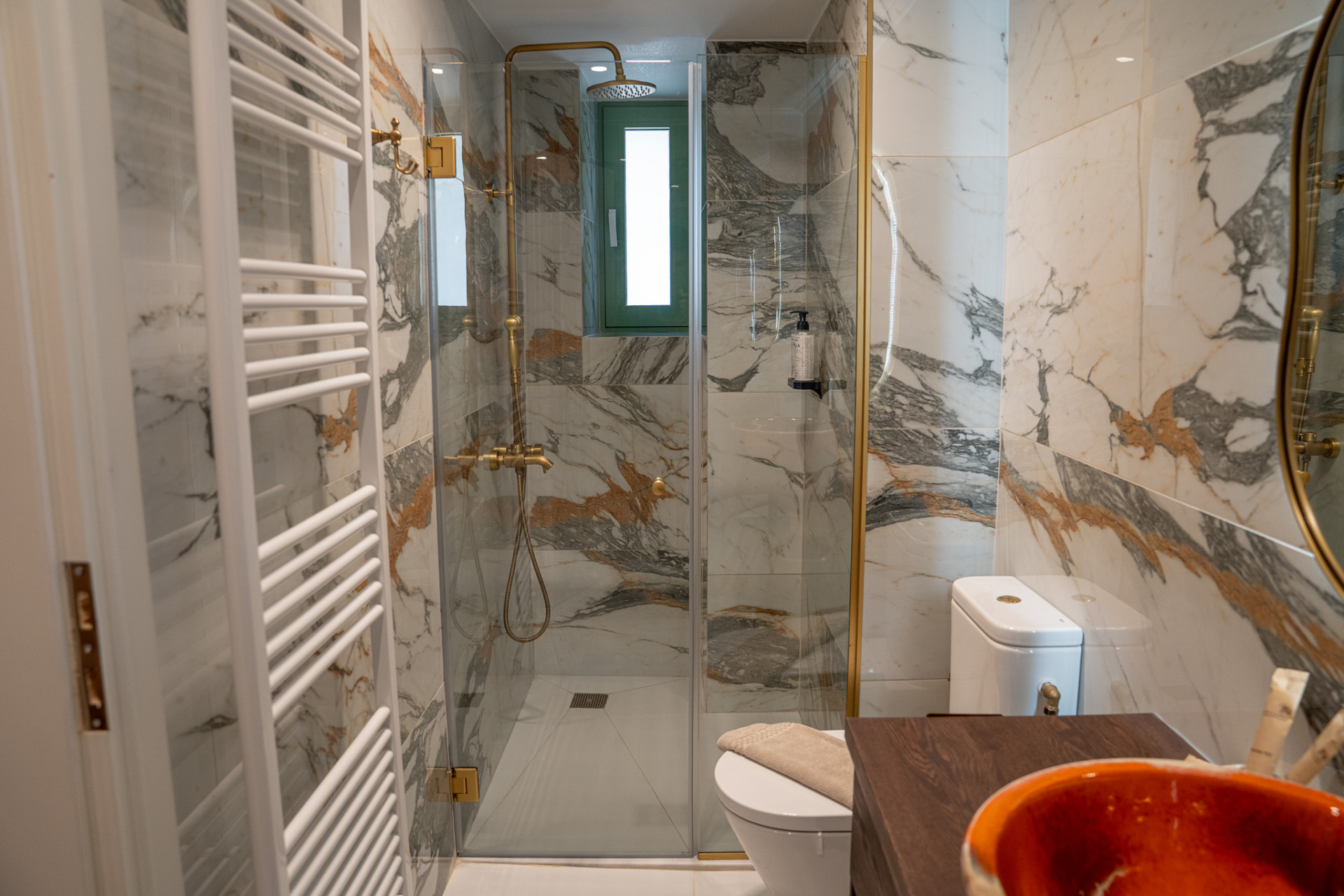 Ground Floor Suite 1