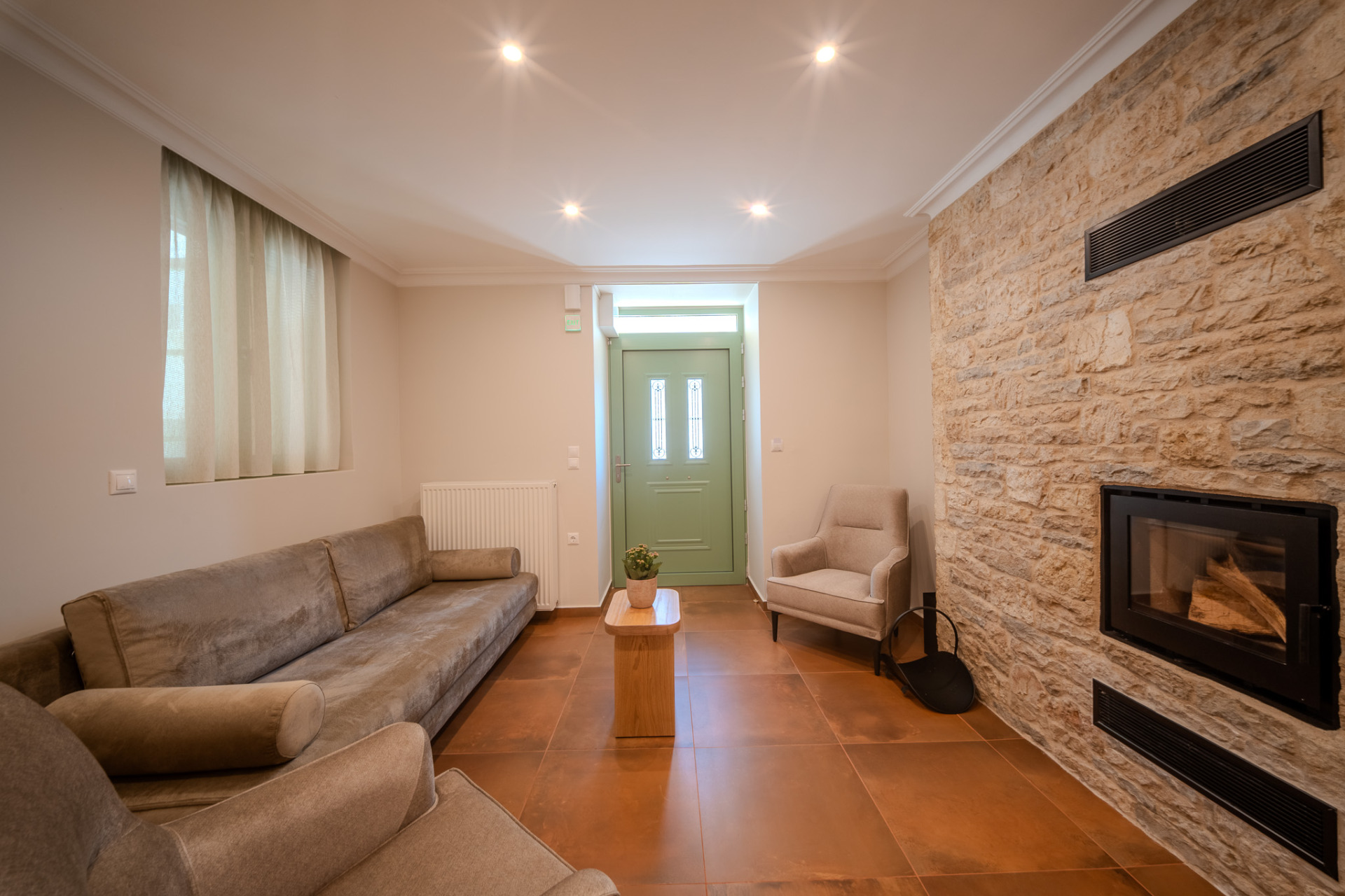Ground Floor Suite 2