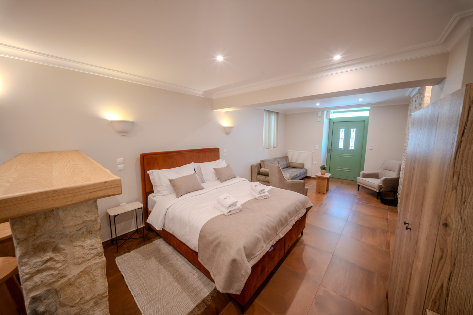Ground Floor Suite 2