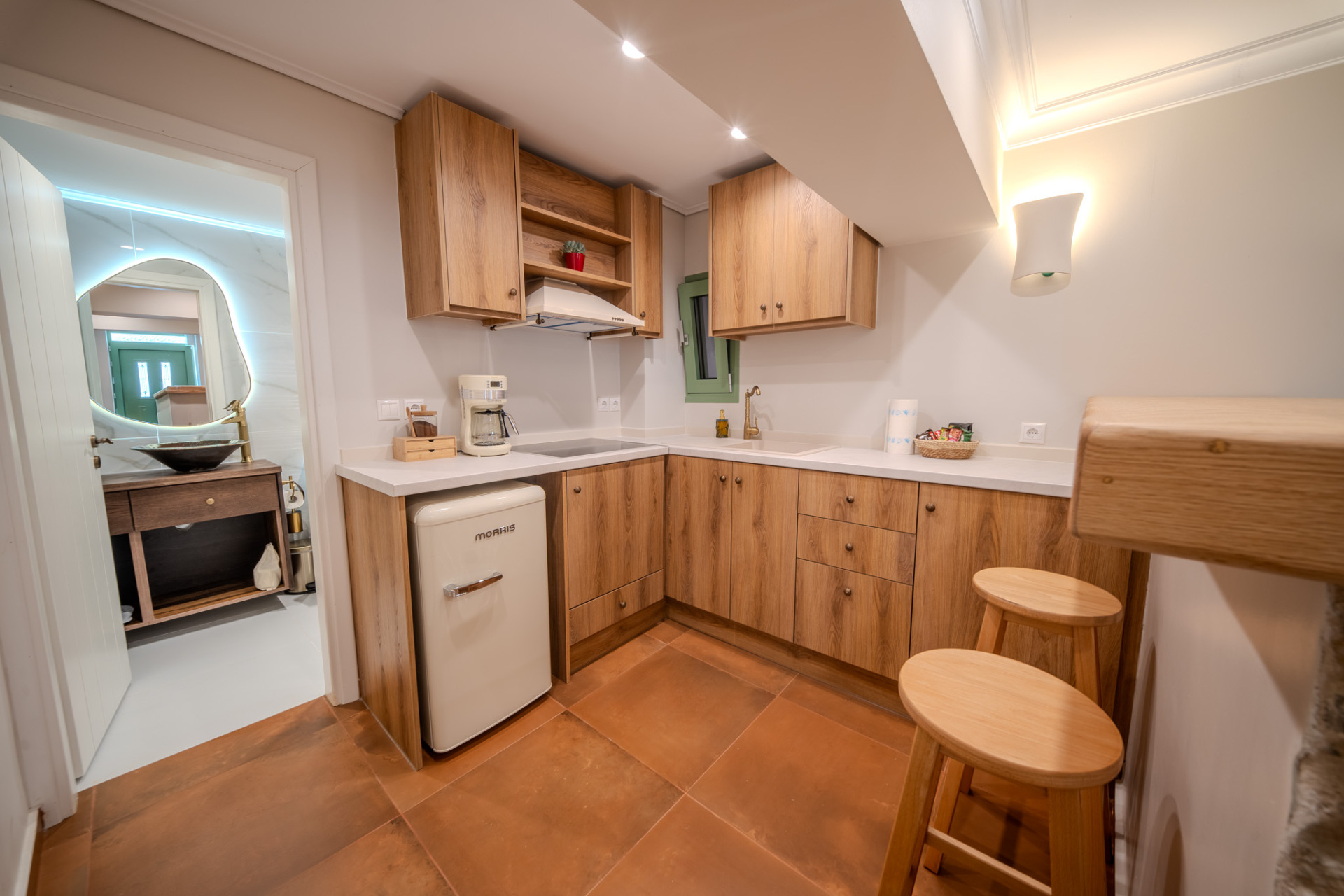 Ground Floor Suite 2