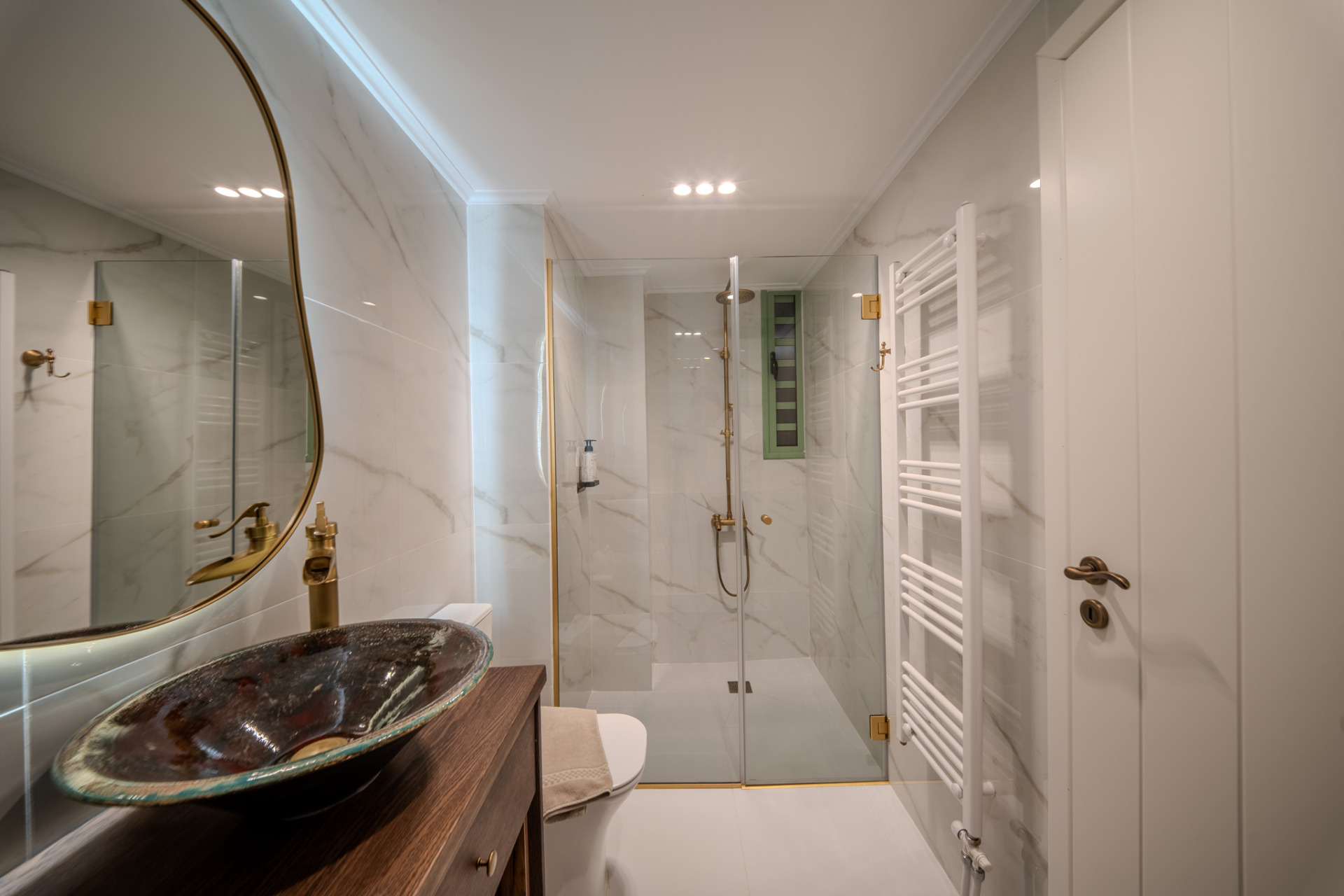 Ground Floor Suite 2