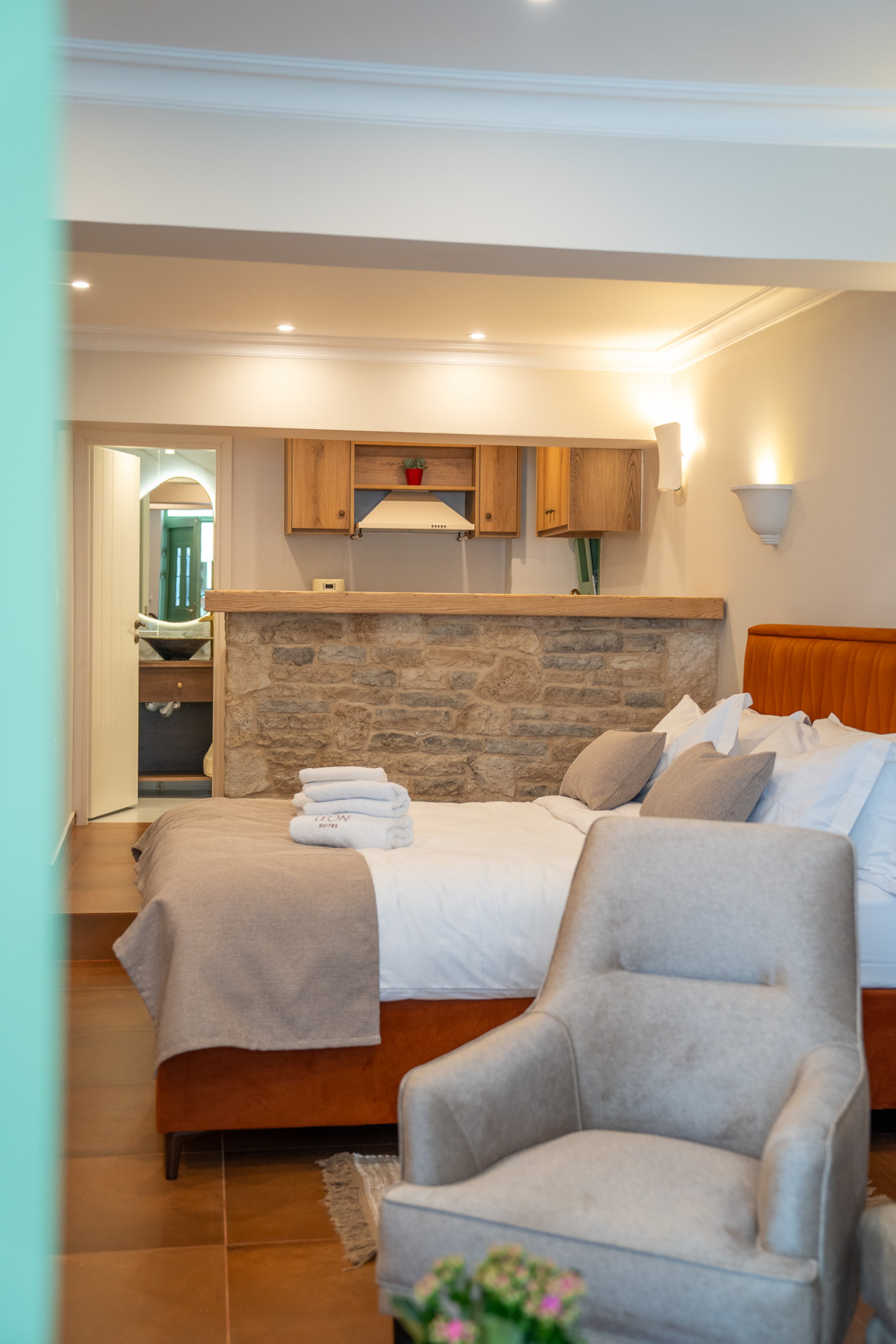 Ground Floor Suite 2