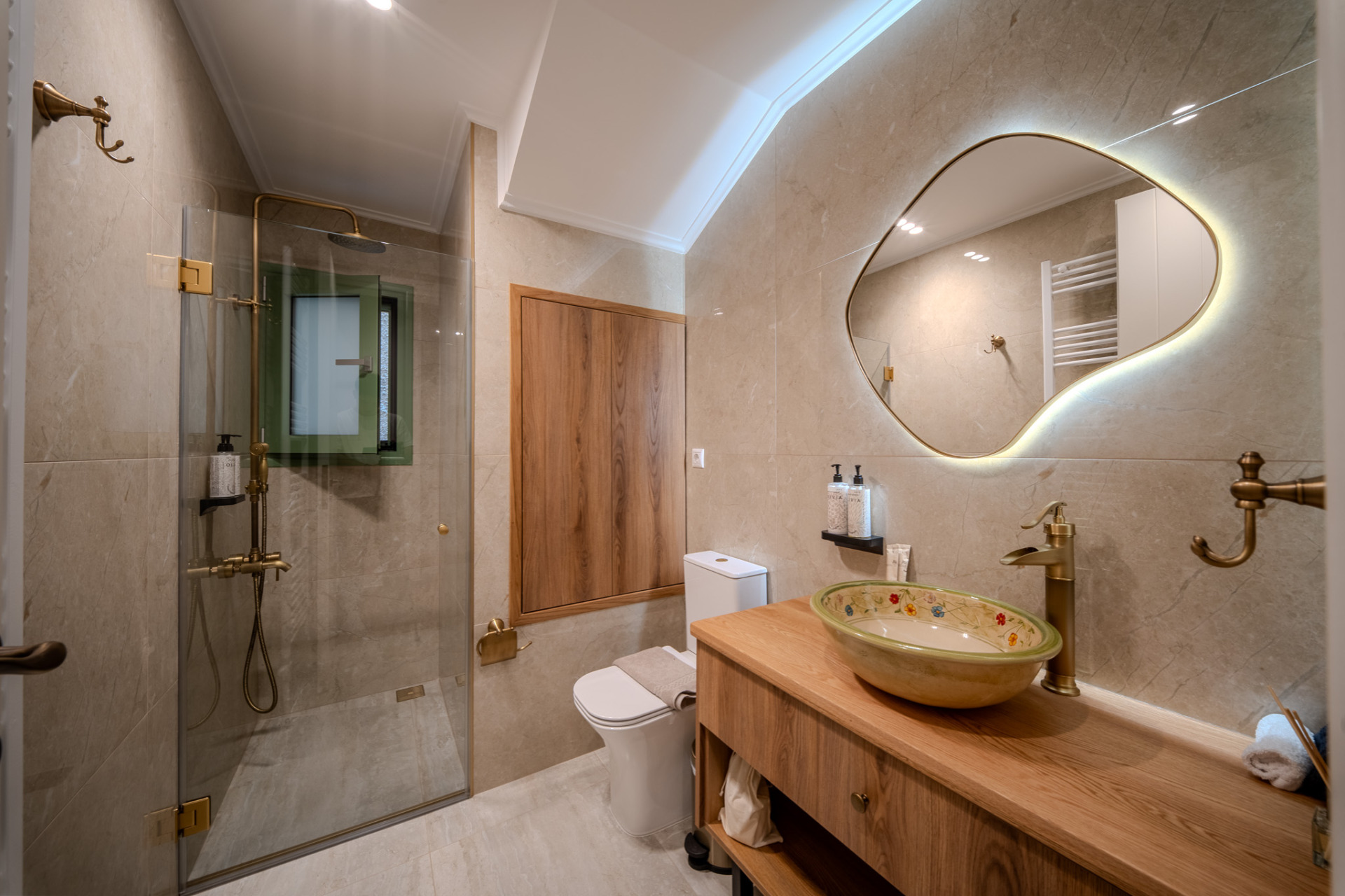 First Floor Suite (Green)